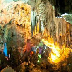 Jeskyně Hang Thien Cung